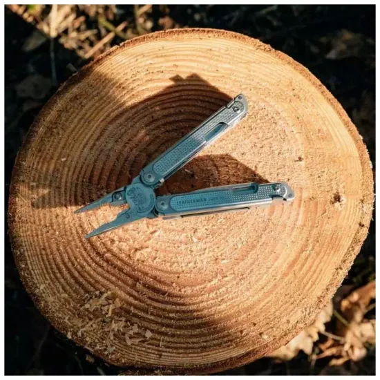 Мультитул Leatherman Free P2 (832638)