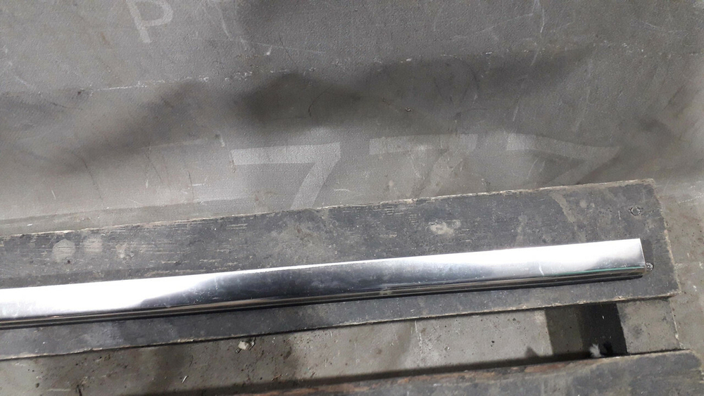 Молдинг двери передней Mercedes S (W222) 13-20 Б/У Оригинал A2226906405