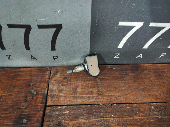 Датчик давления в шине (TPMS) Kia Sportage 4 (QL) 16-22 Б/У  11SPT1102RA