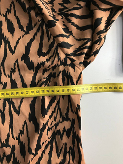 Платье для стильных городских прогулок, визуально на 48 размер