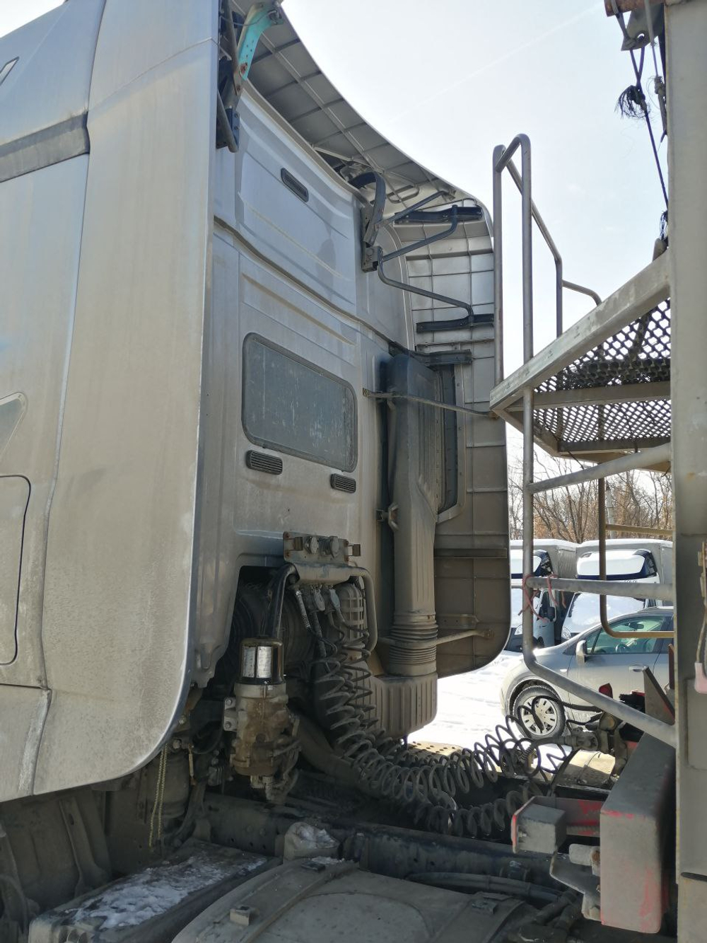 FAW J7 4x2 Седельный тягач CA4180P77K25E5 (Дизельный, 12,5 л, 553 л.с., АТ)