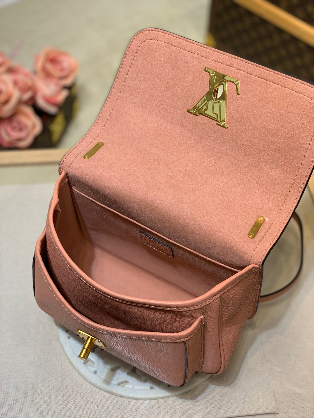 Louis Vuitton Lockme Chain Bag