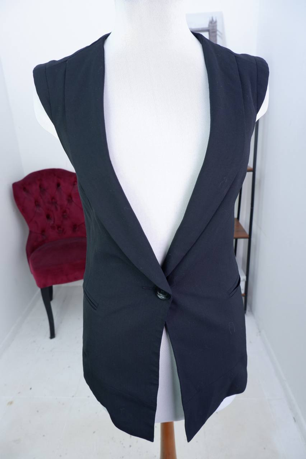 Жилет Comptoir des Cotonniers модный, маркировка 36, визуально на 42 размер