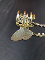 Перламутровый краб-бабочка для волос с  кисточками. Цвет белый