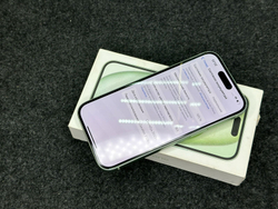 Смартфон Apple IPhone 15 256Gb - 100%