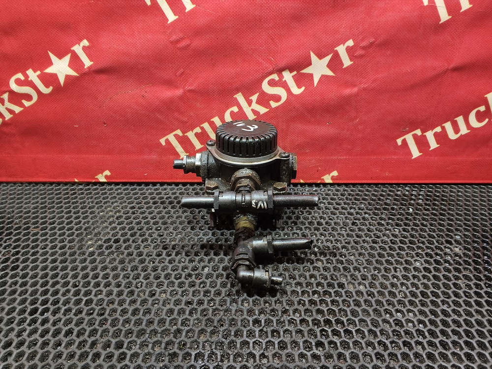 Клапан ускорительный