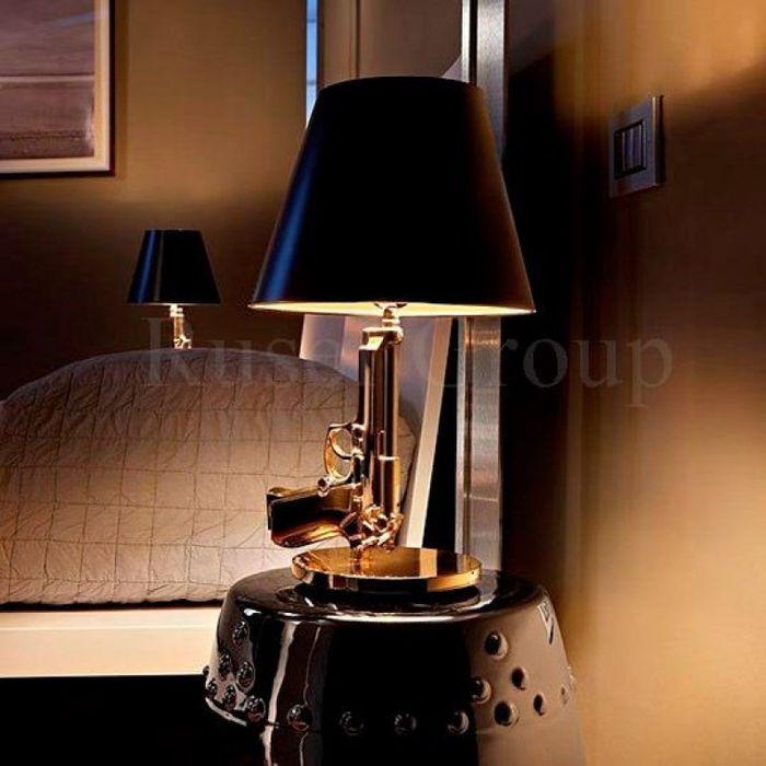 Настольная лампа Flos Guns - Bedside Gun