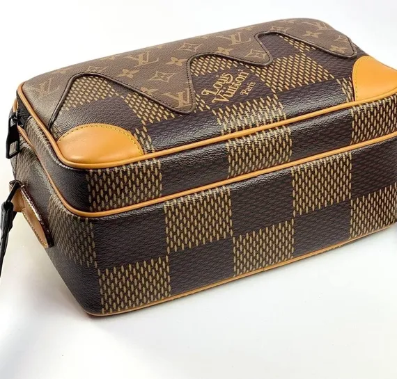 Сумка Louis Vuitton Nil Messenger коричневый