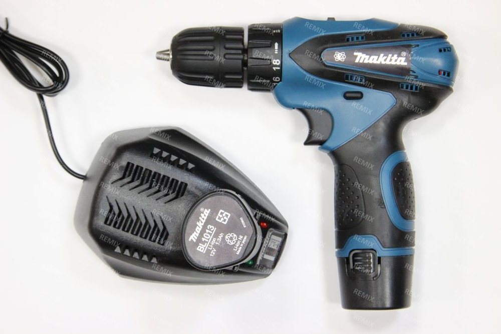 Шуруповерт Makita 12V