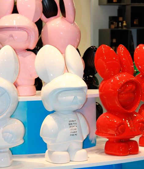 iMALE, ароматизированная скульптура NFT-NOT FAKE ART белый глянец 75 см, Mr&Mrs Fragrance