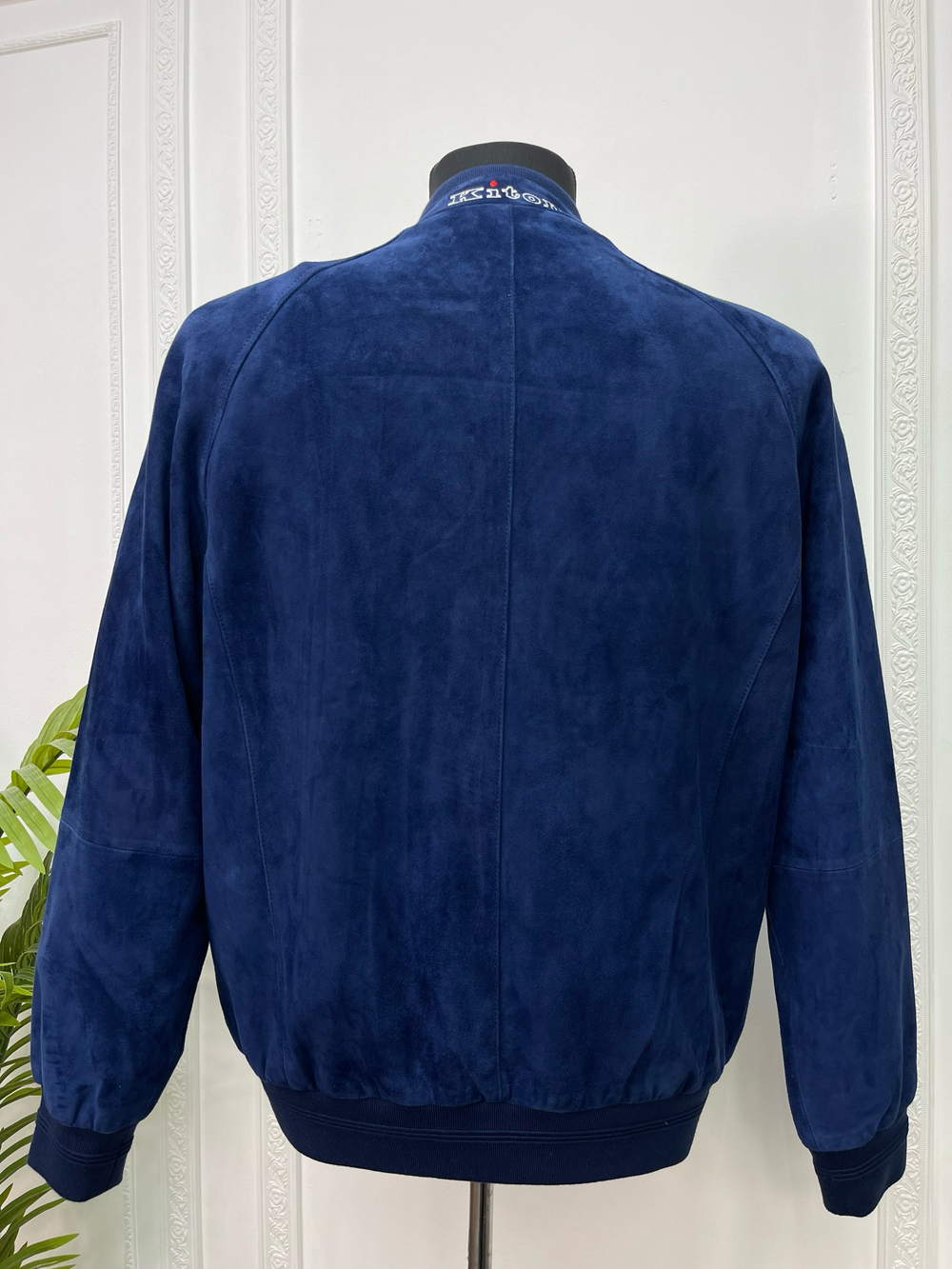 Замшевая куртка Kiton