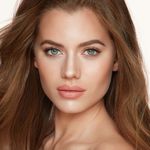 Контур CHARLOTTE TILBURY FILMSTAR BRONZE & GLOW PALETTE - Light Medium Clair-Moyen