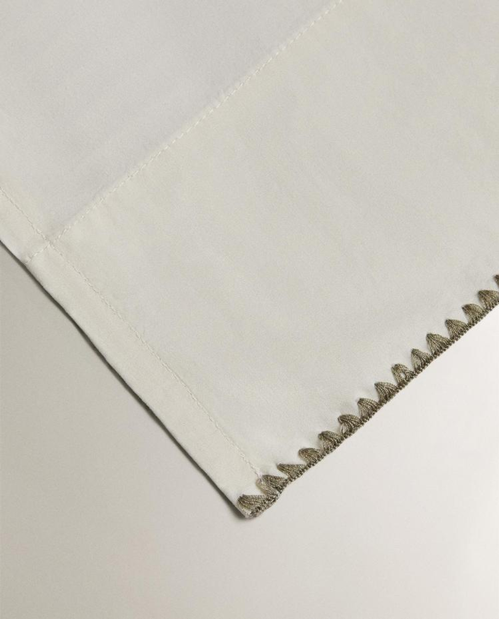 ZARA HOME ДЕТСКАЯ ПРОСТЫНЯ С ВЫШИВКОЙ, ЗЕЛЕНЫЙ