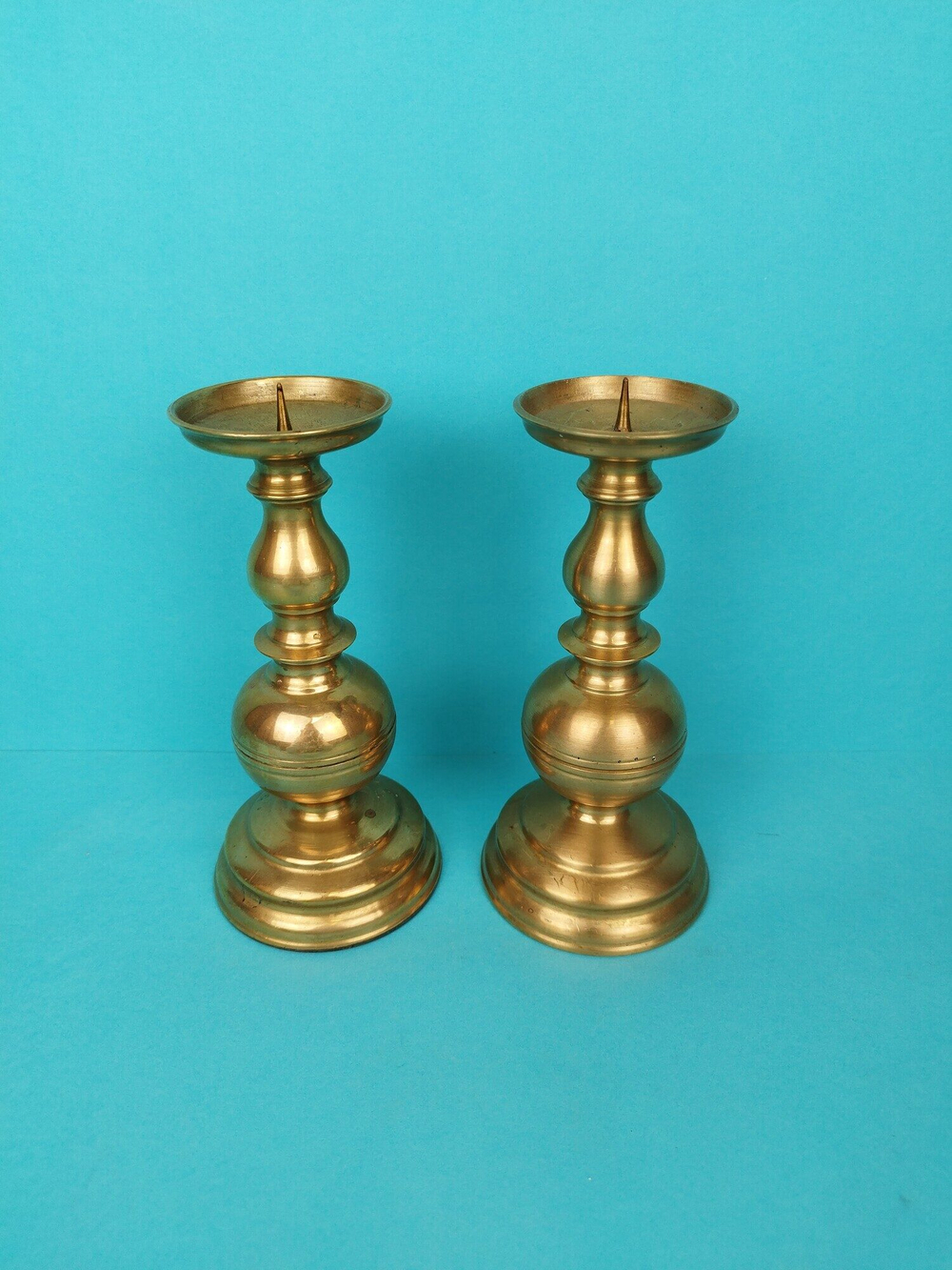 Парные подсвечники