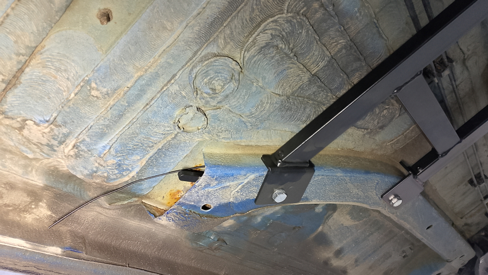 Распорка средняя нижняя 4-х точечная Peugeot 207 RC (ПОД ЗАКАЗ)