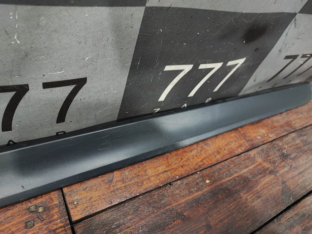 Накладка двери передней правой Nissan X-Trail 3 (T32) 13-23 Б/У Оригинал 808764CM1B