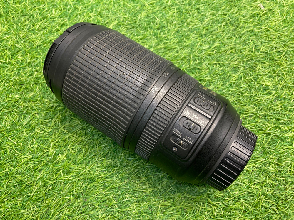 Nikon 70-300mm 4.5-5.6G ED-IF AF-S VR