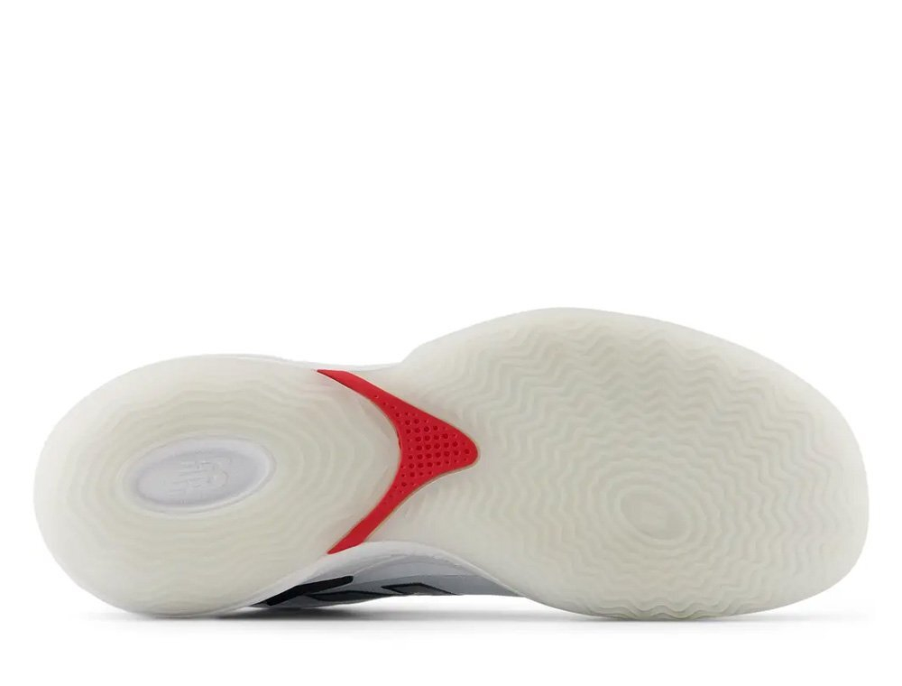 Баскетбольные кроссовки New Balance Hesi Low v2 White Shoes