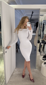 Платье с открытой спиной