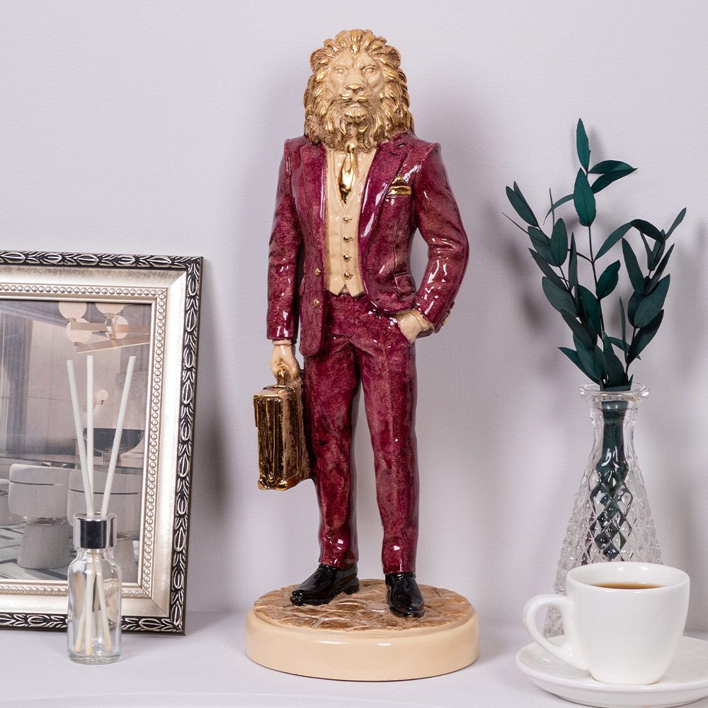 Скульптура Лев Бизнесмен Айвори Бордовый