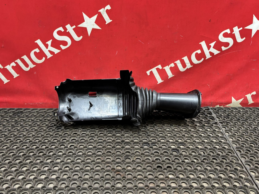 Кожух рулевой колонки