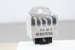 31600-KRS-971. RECTIFIER COMP., REGULATE, 4-PIN. OEM Honda