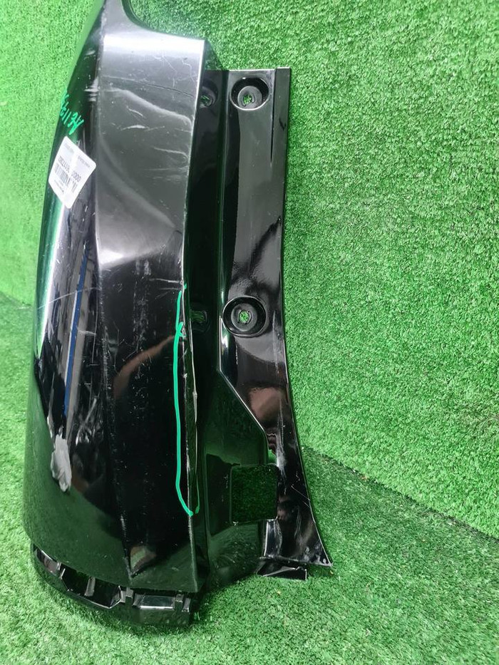 Бампер задний левай часть Toyota Alphard 3 (17-23)