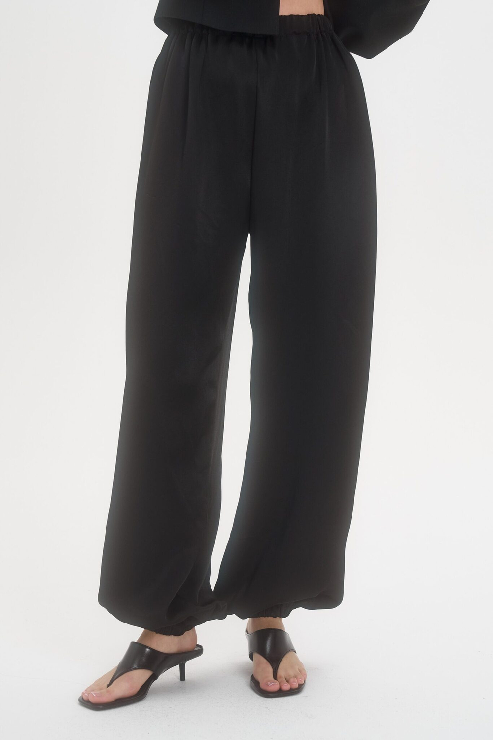 Свободные брюки с блеском