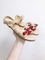 Сандалии Zara