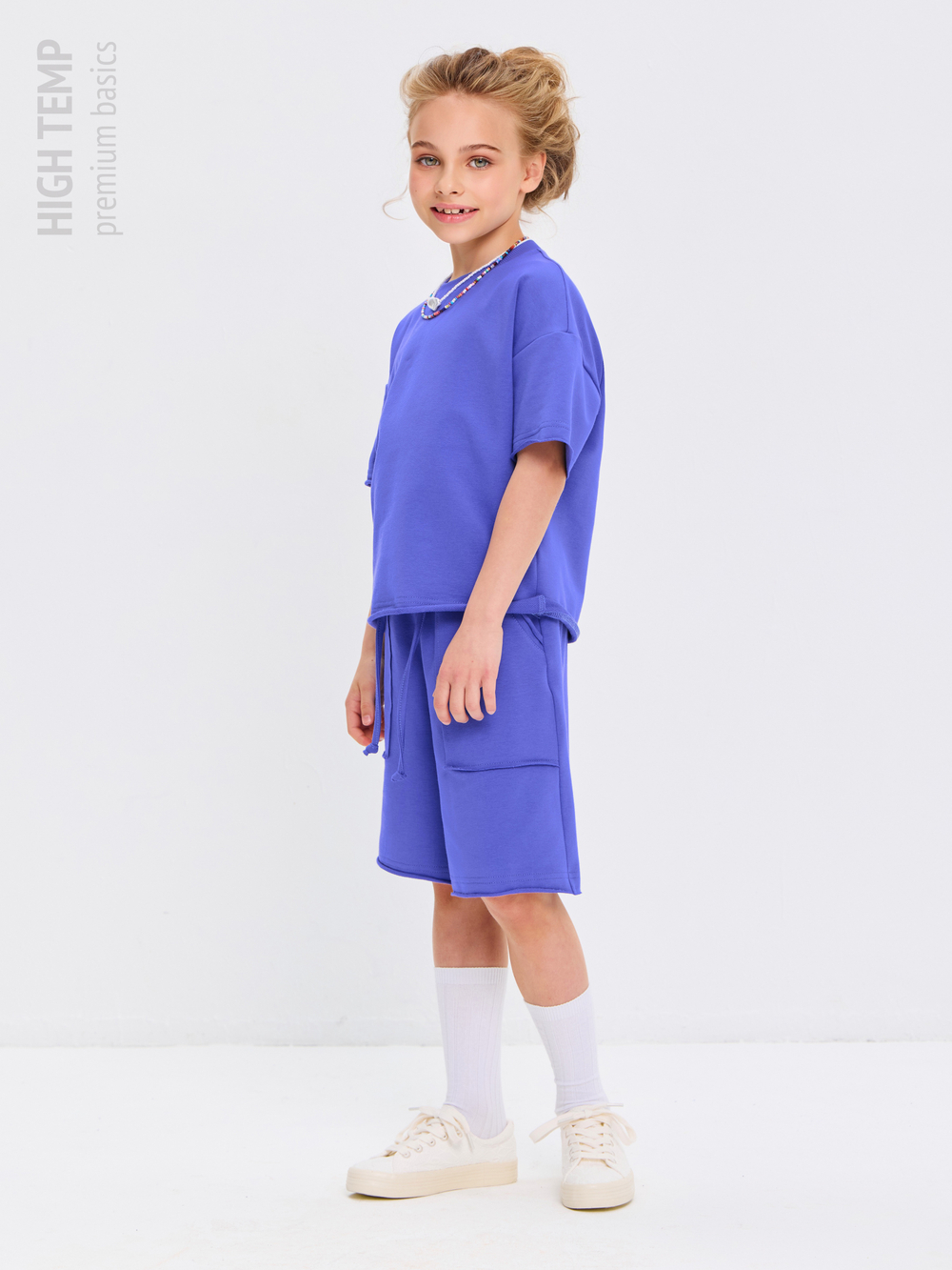 Костюм оверсайз с футболкой и шортами