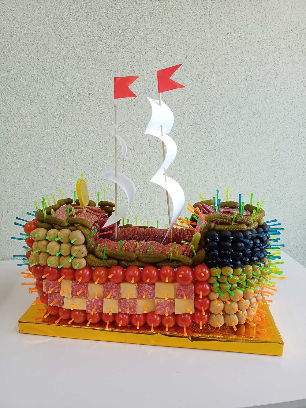 Фуршетный корабль