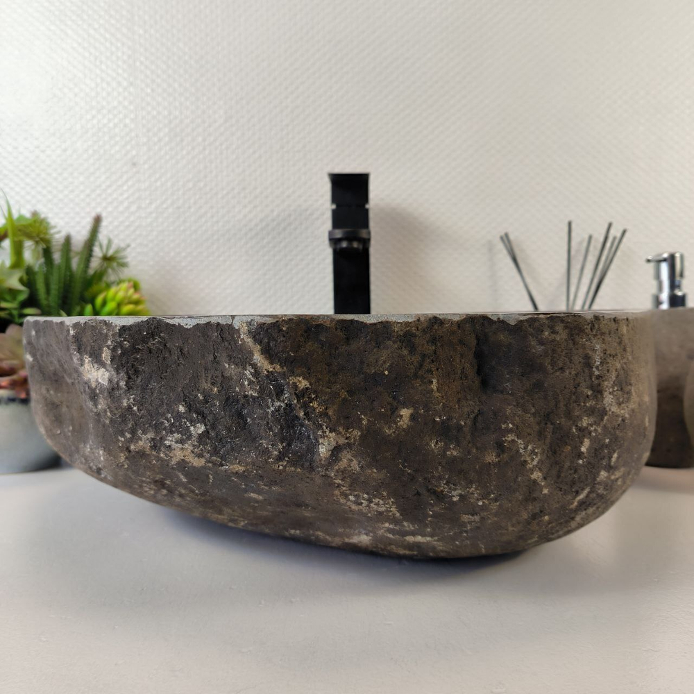 Раковина из речного камня RS-65370 49*46*15 0856