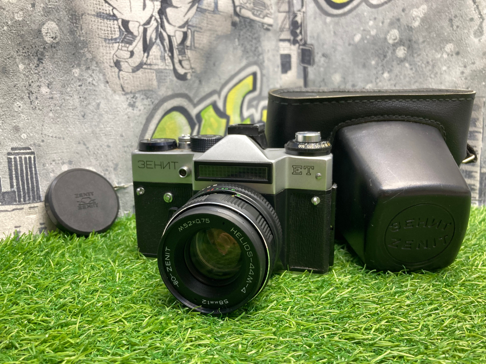 Zenit ET + Helios-44M-4