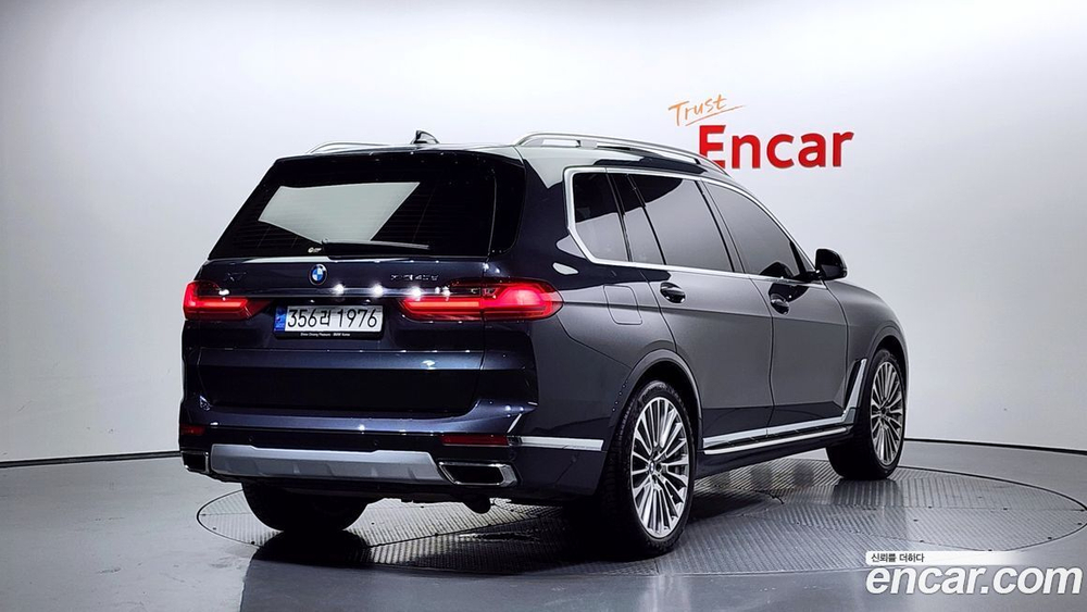 BMW X7 (G07) xDrive 40d Design Pure Excellence 6-и местный (01.2022)
