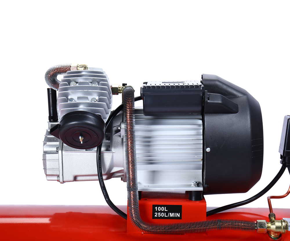 Компрессор пневматический 220В 2.2кВт 8атм. 250л/мин. ресивер-100л с прямым приводом V-образный GTE