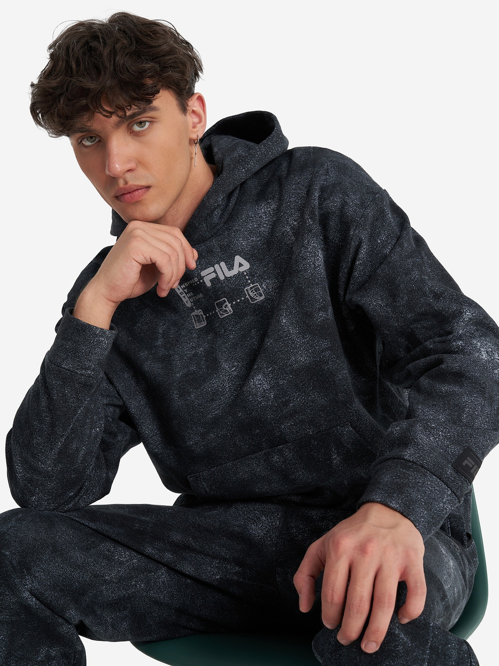 Толстовка мужская FILA