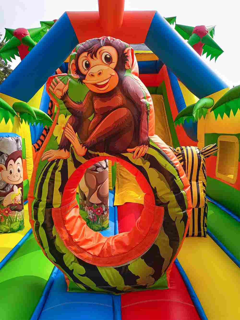 Коммерческий надувной батут «Приключение в мире животных 2», 8*4*5 м.
