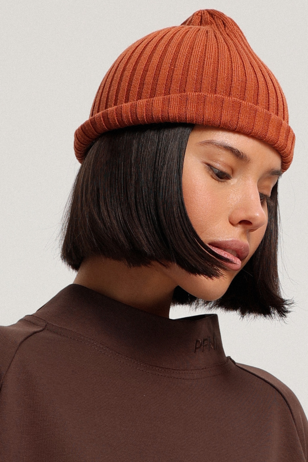 Шапка тонкая