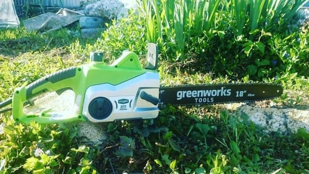 Цепная пила электрическая Greenworks Арт. 20037, 2000 Вт, 46 см