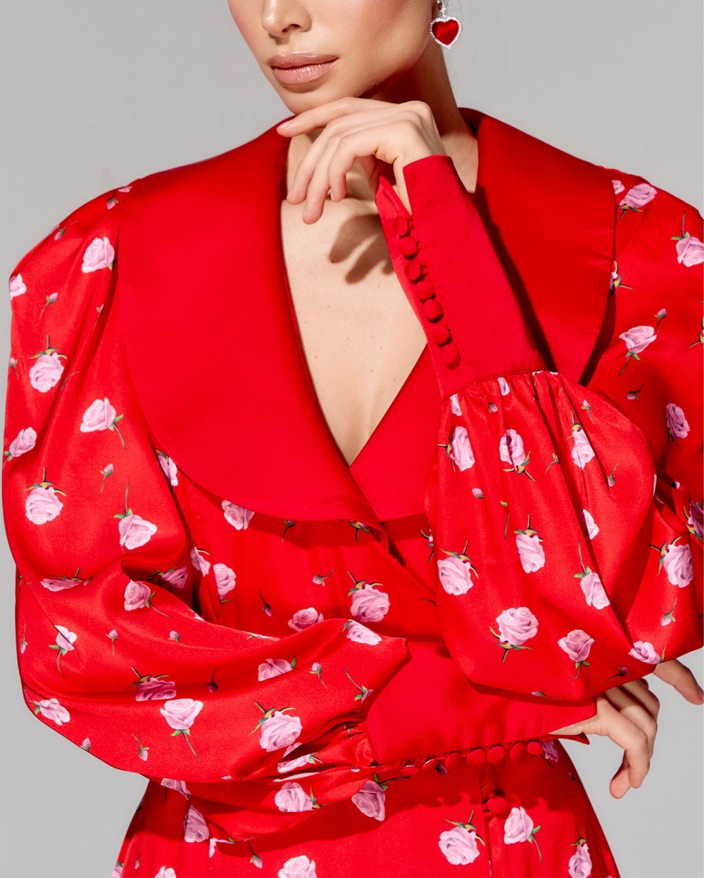 Платье длины миди