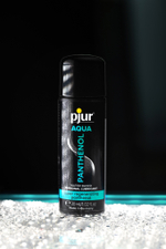 Регенирирующий лубрикант с пантенолом pjur aqua 30 мл