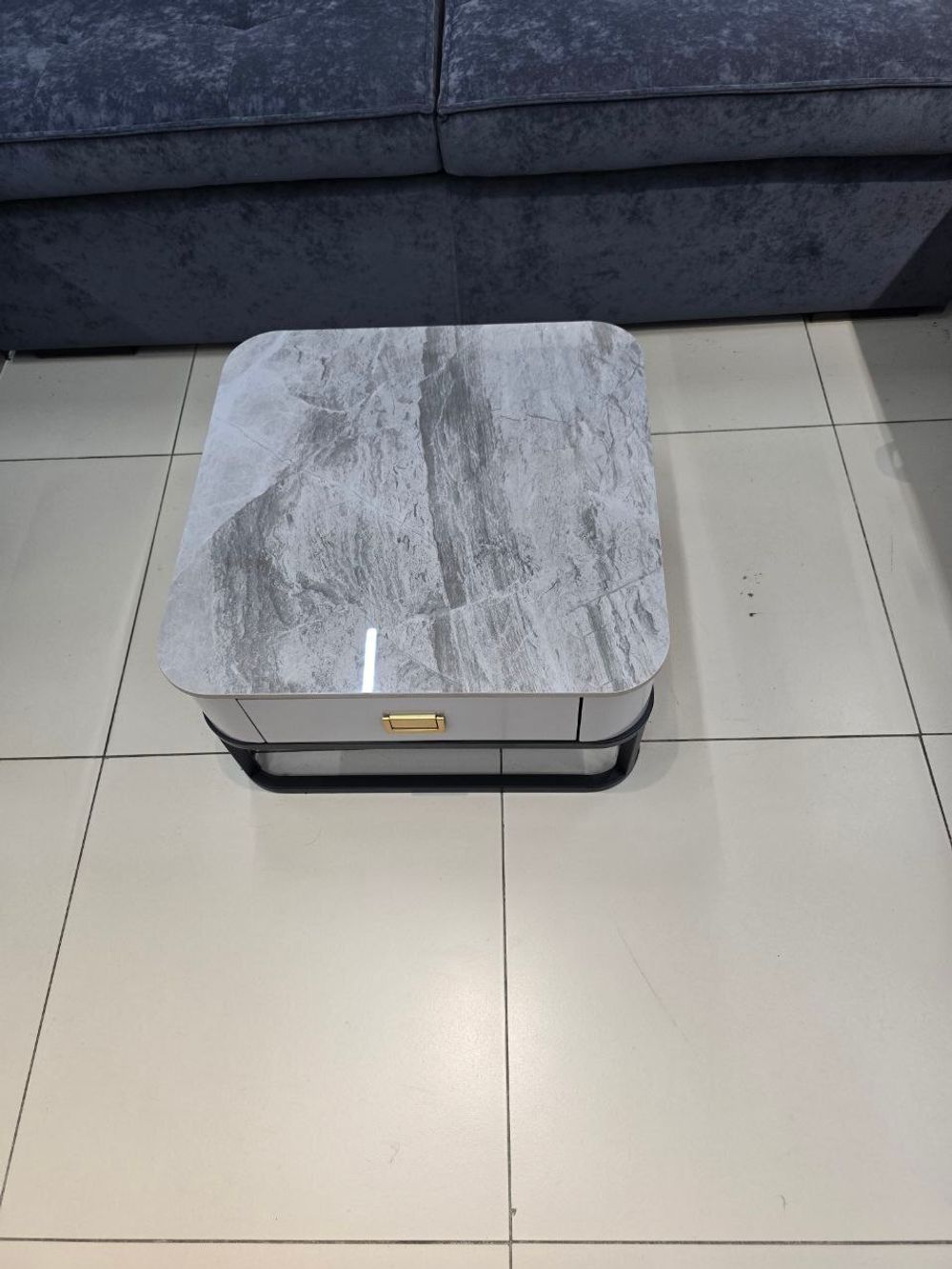 Стол журнальный квадрат малый с тумбой