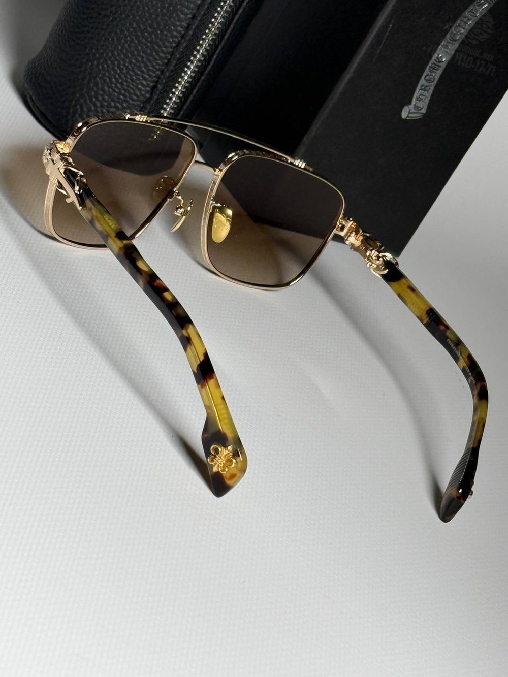 Солнечные очки Chrome Hearts