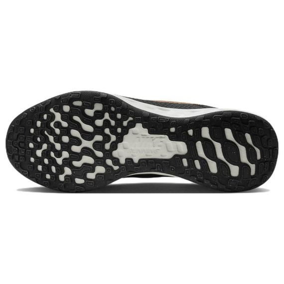 NIKE REVOLUTION 6 Бежевые кроссовки Низкие Женские