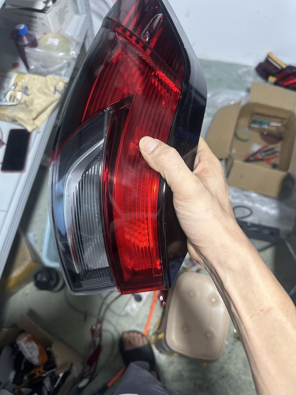 Задний фонарь Toyota Corolla Cross (оригинал,)