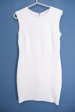 Платье Zolla молочное 42 размер