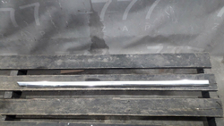Молдинг двери передней правой Mercedes S (W222) 13-20 Б/У Оригинал A2226900680