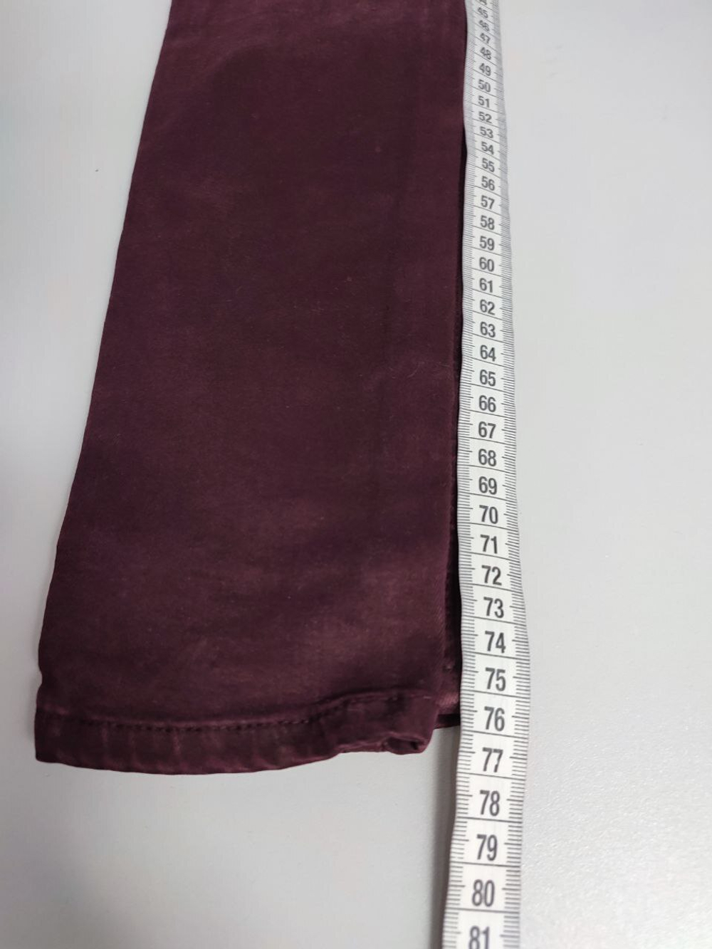 Джинсы Zara базовые 42 размер