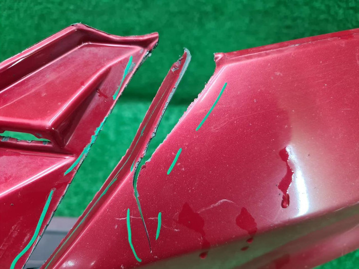 Бампер передний Toyota Hilux 8 (2018-2020)