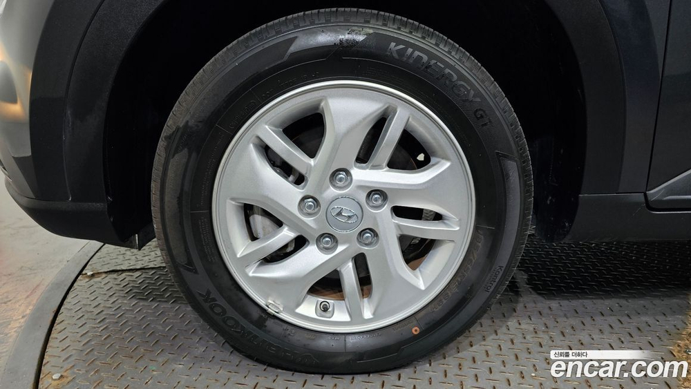 Hyundai Venue 1.6 Modern (04.2020)